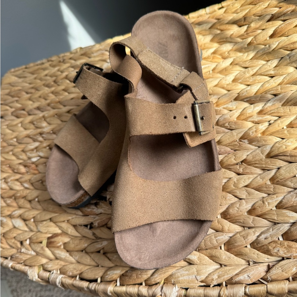 Zara Kids size 4 sandals